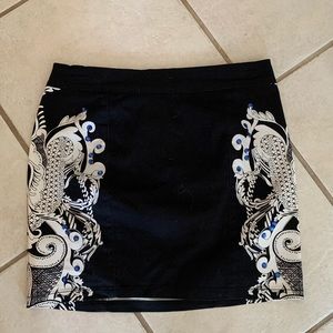 Black mini skirt with white detailing